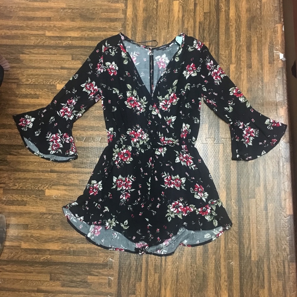 FLORAL ROMPER